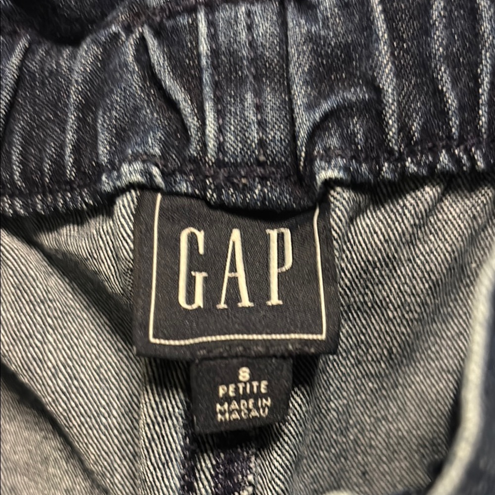 Women’s GAP Dark Blue Denim Mom Jeans - Picture 2 of 5